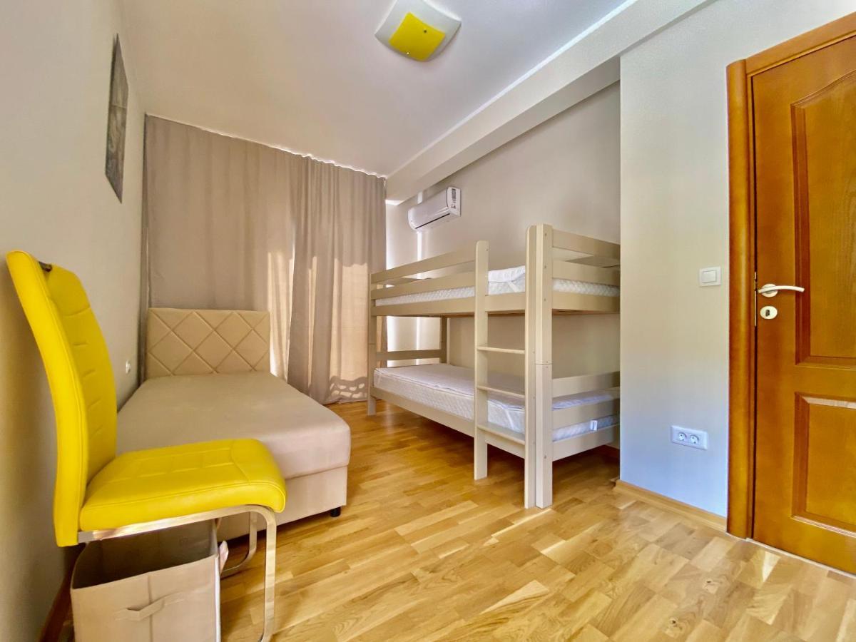 Апартаменты Adria Sea & Mountains Херцег-Нови Экстерьер фото